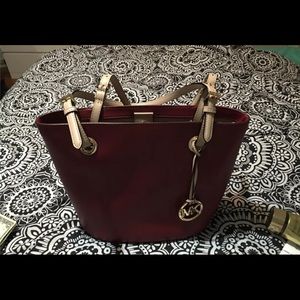 Micheal kors tote